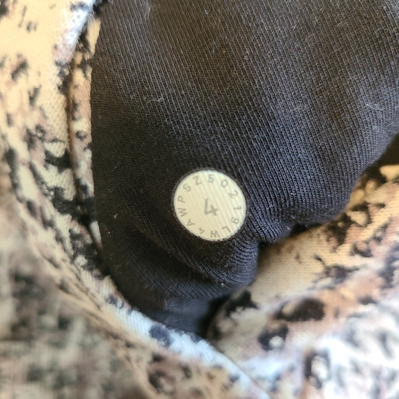 Women's Lululemon Scuba Hoodie Size 4 Paint Splash Silver Drop Cotton Fleece - Picture 9 of 9